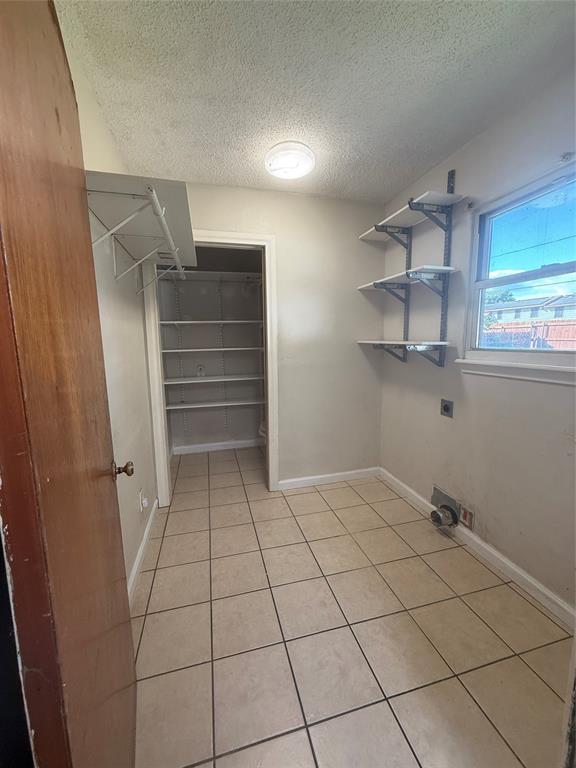 Gertie Andrews Add Cb 6193 - Residential