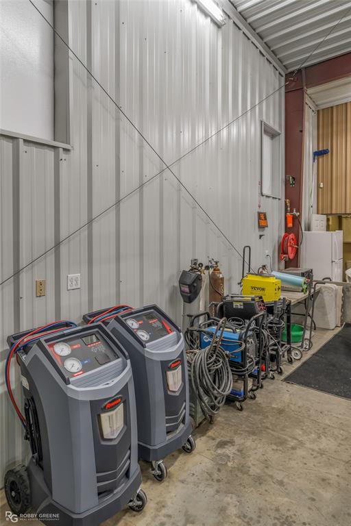 Town of Vivian - Commercial Sale