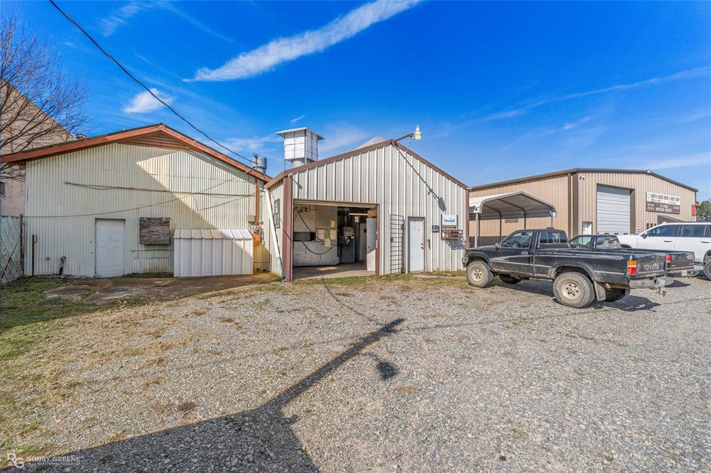 Town of Vivian - Commercial Sale