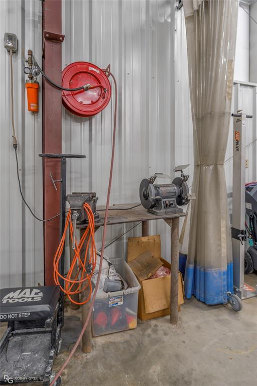 Town of Vivian - Commercial Sale