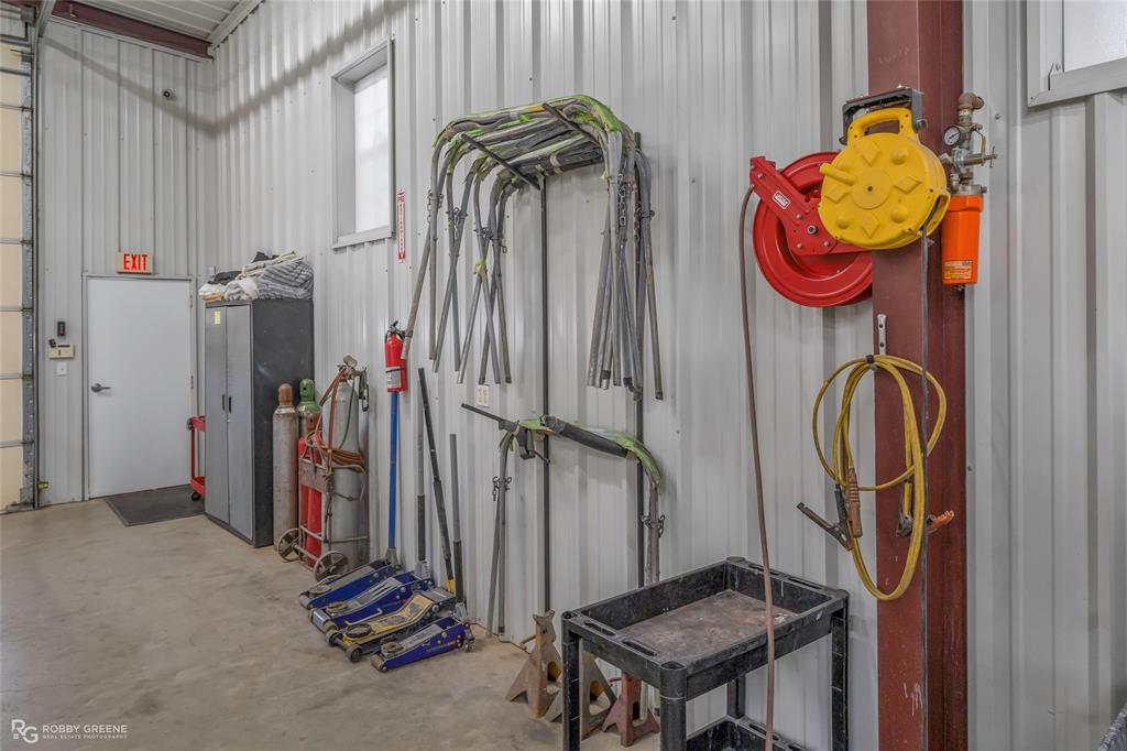 Town of Vivian - Commercial Sale