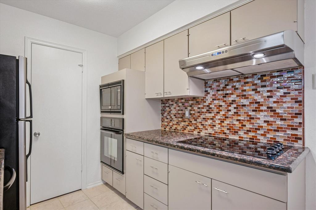 Park Central Condominiums - Residential Lease