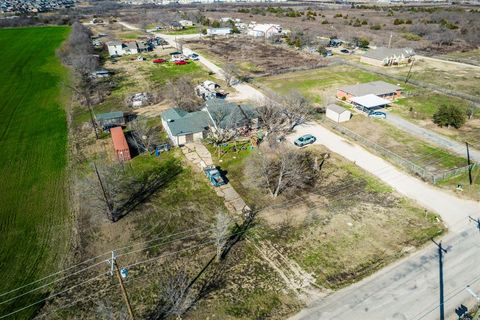 1621 E County Road 109 B Venus TX 76084