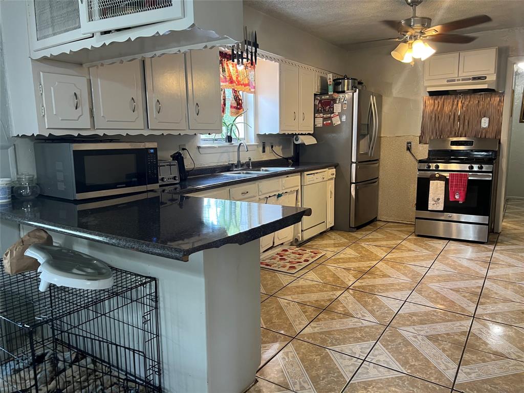 Valwood Park 14 - Residential