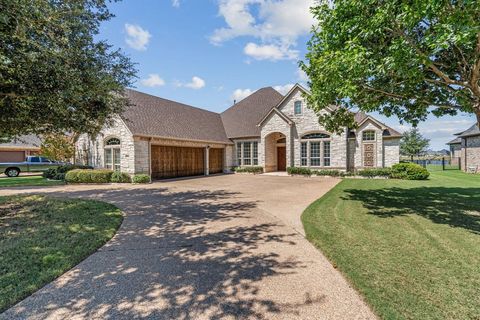 2703 Waters Edge Drive Granbury TX 76048