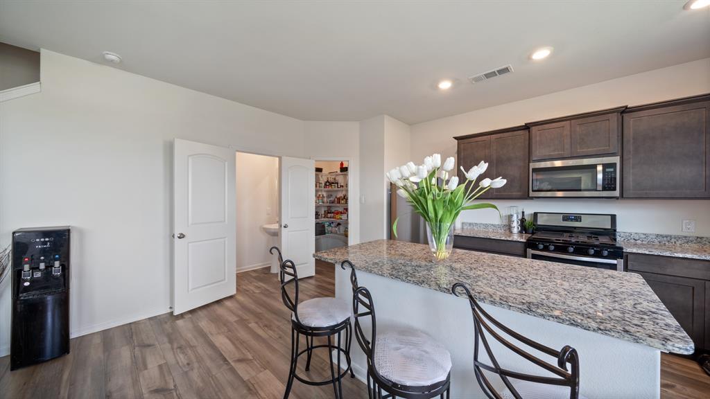 Shaw Crk Ranch Ph 2 - Residential Lease