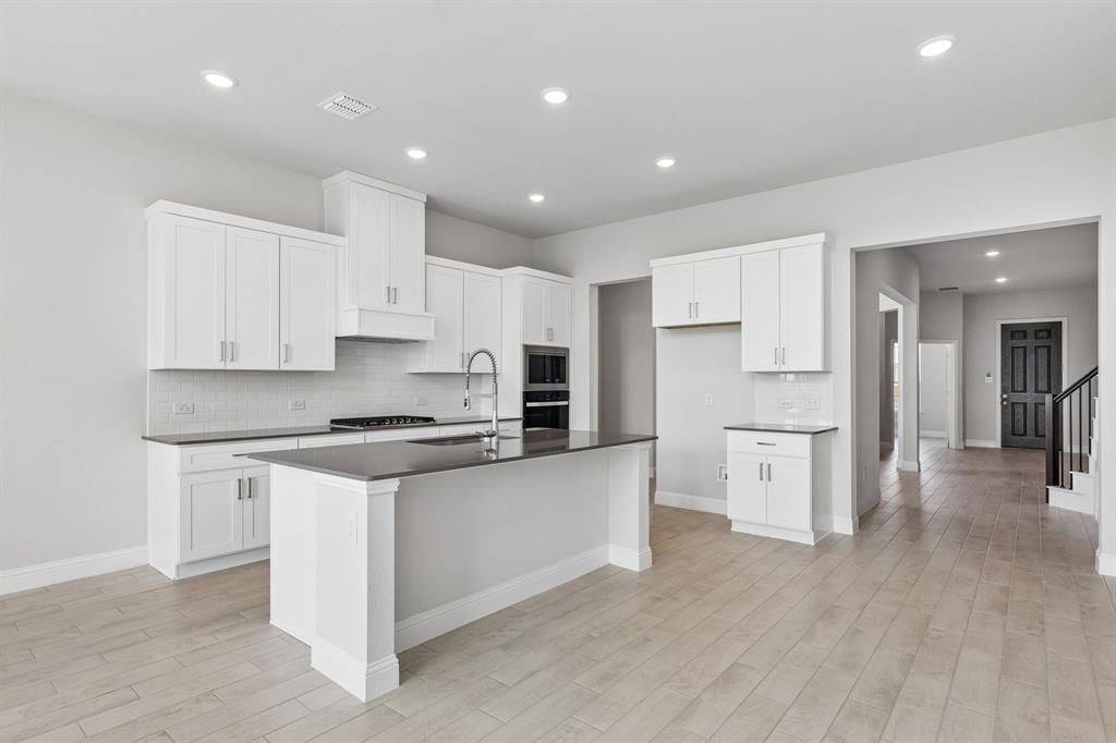 Venetian - Residential