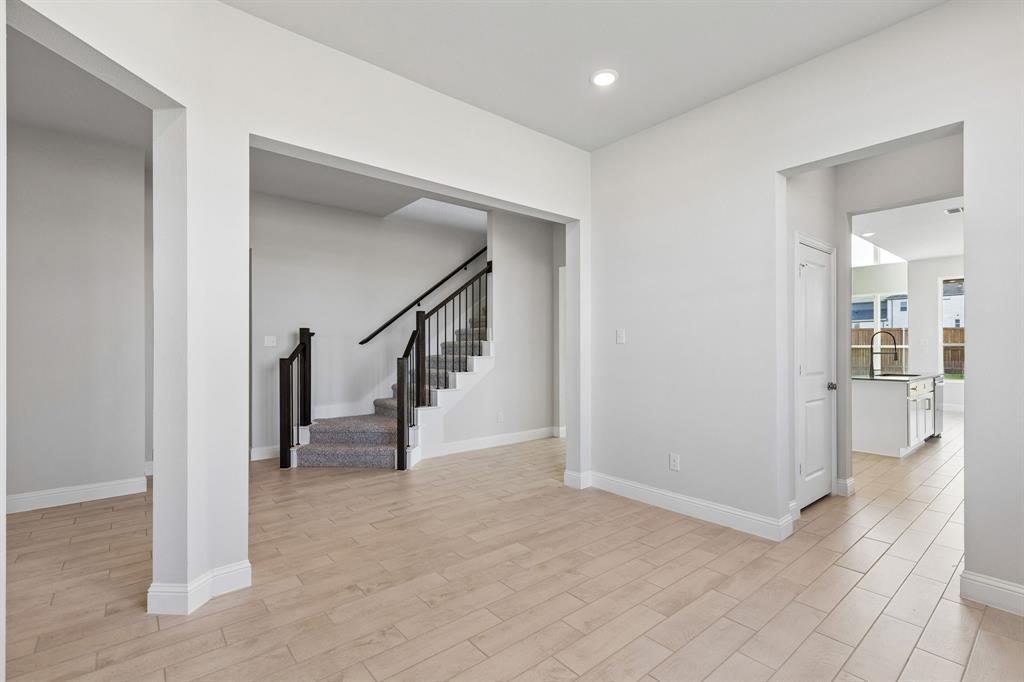 Venetian - Residential