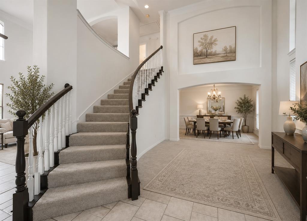 3305 Estacado Lane