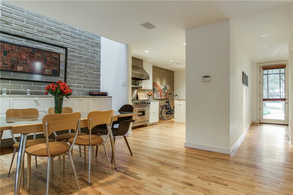 F R Wilsons North Dallas Add - Residential Lease