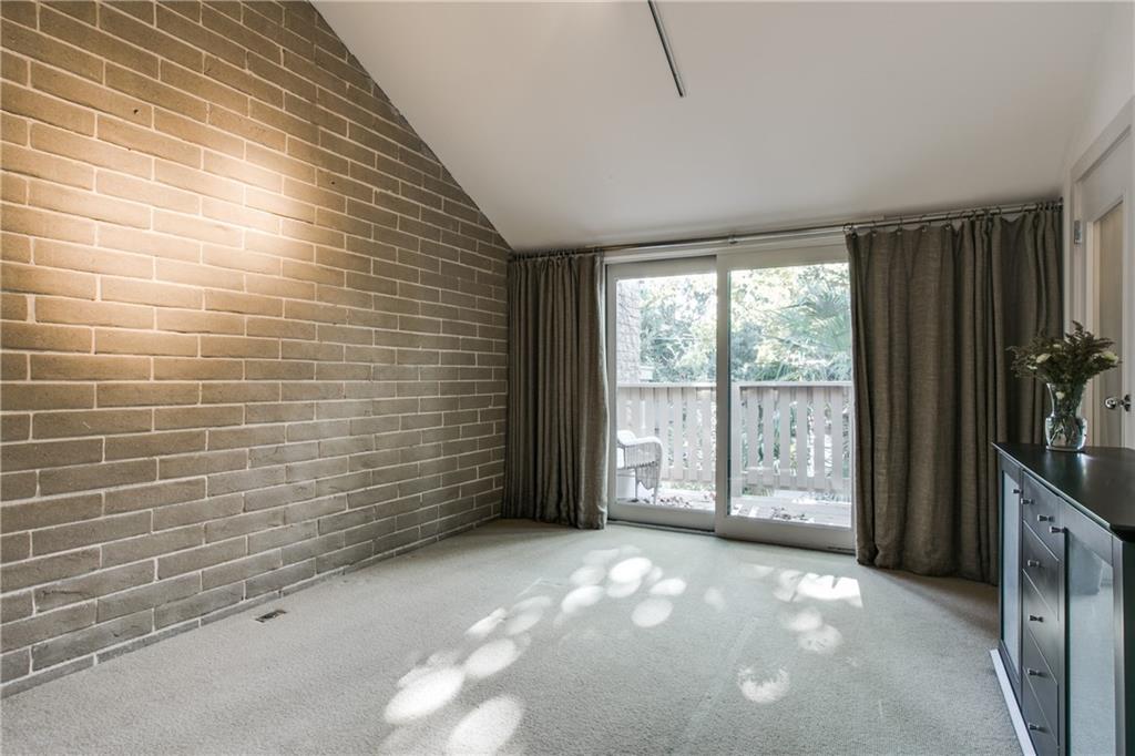 F R Wilsons North Dallas Add - Residential Lease