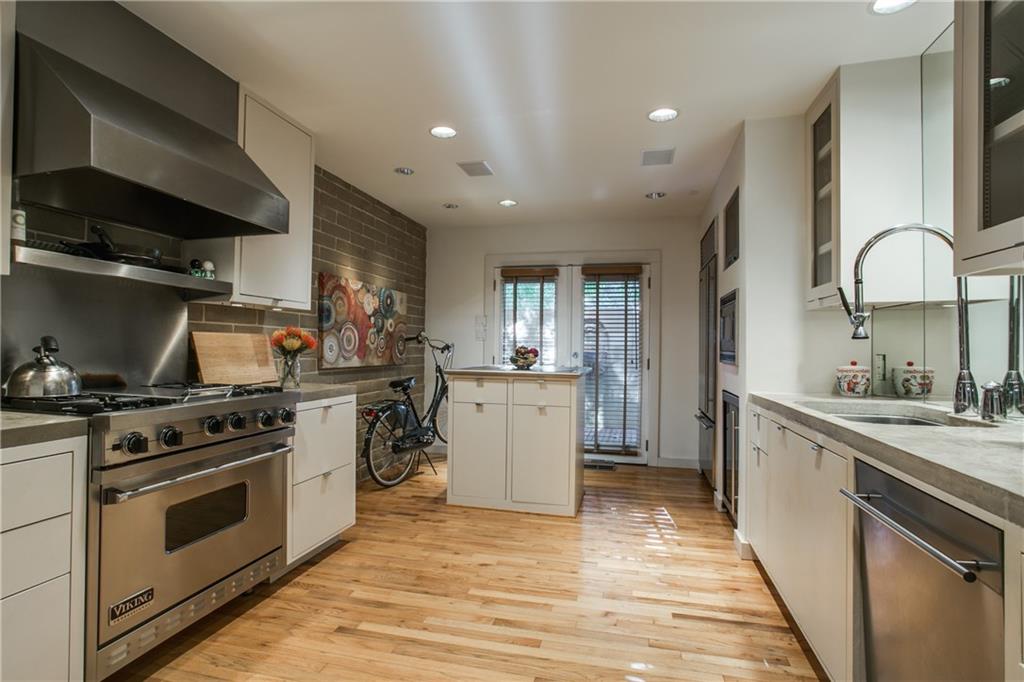 F R Wilsons North Dallas Add - Residential Lease