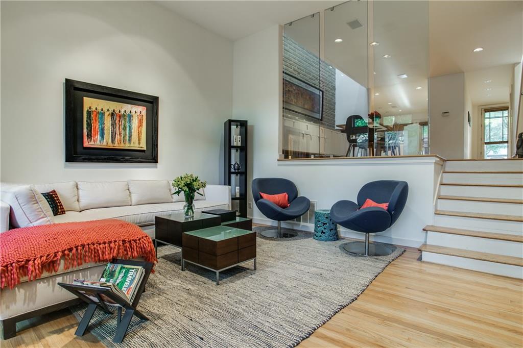 F R Wilsons North Dallas Add - Residential Lease