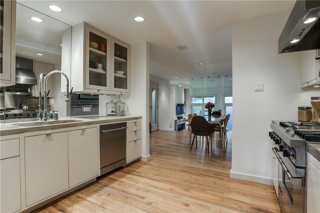 F R Wilsons North Dallas Add - Residential Lease