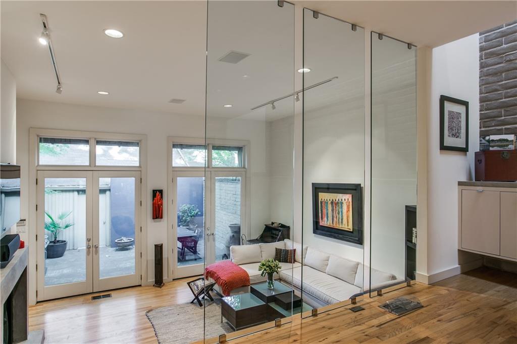 F R Wilsons North Dallas Add - Residential Lease