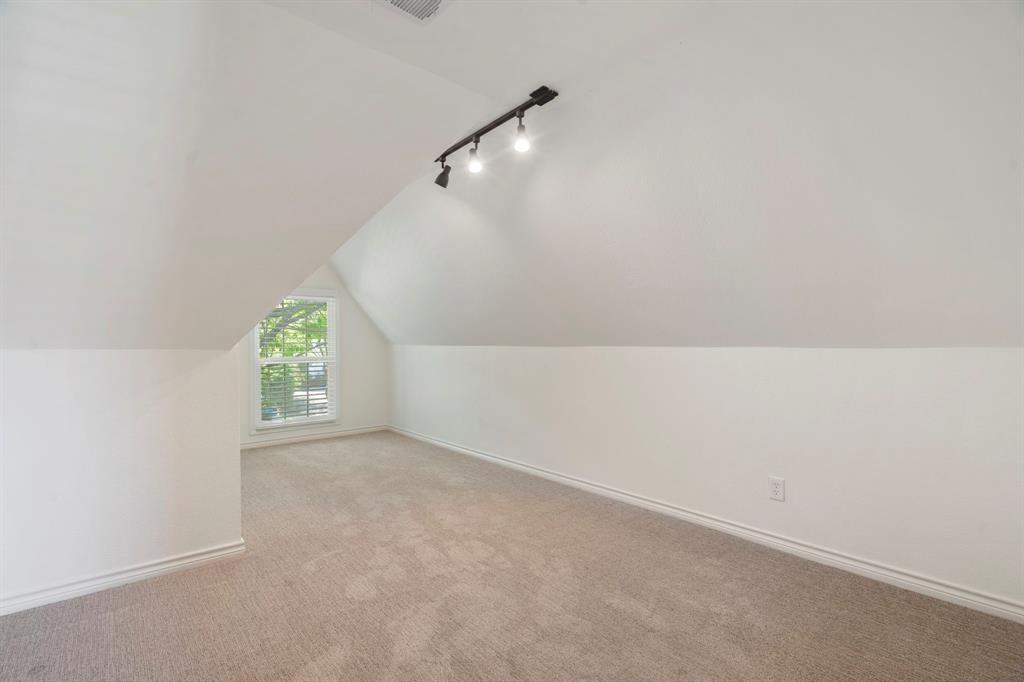 Junius Heights - Residential