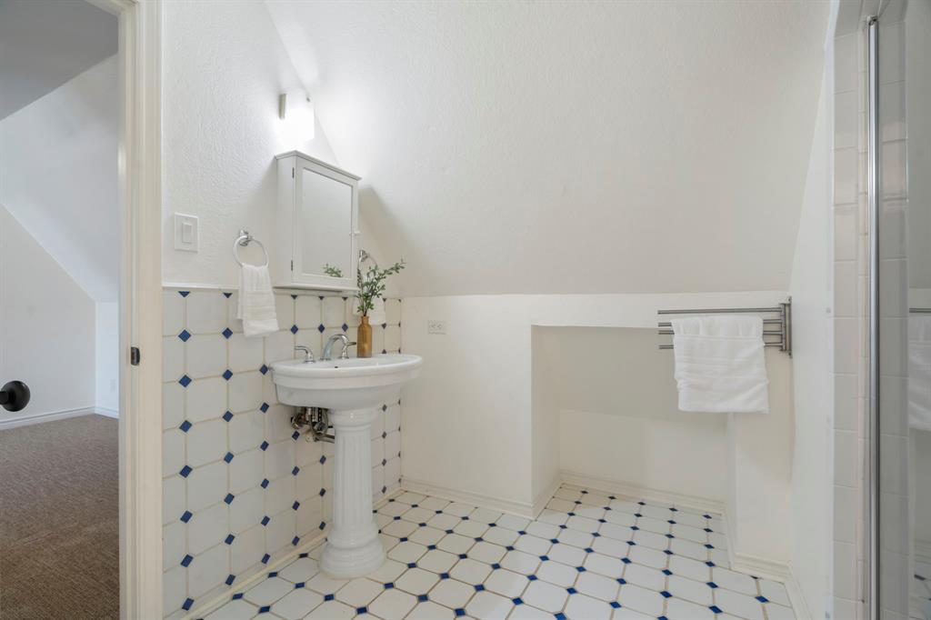 Junius Heights - Residential