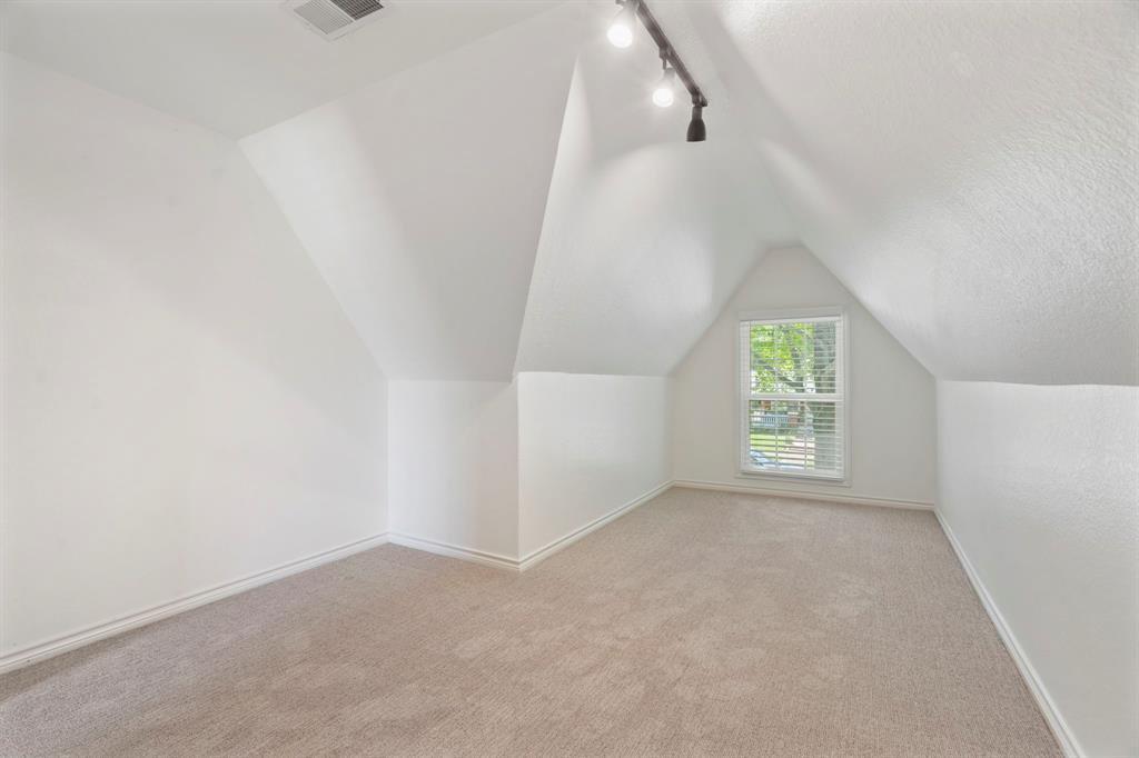 Junius Heights - Residential