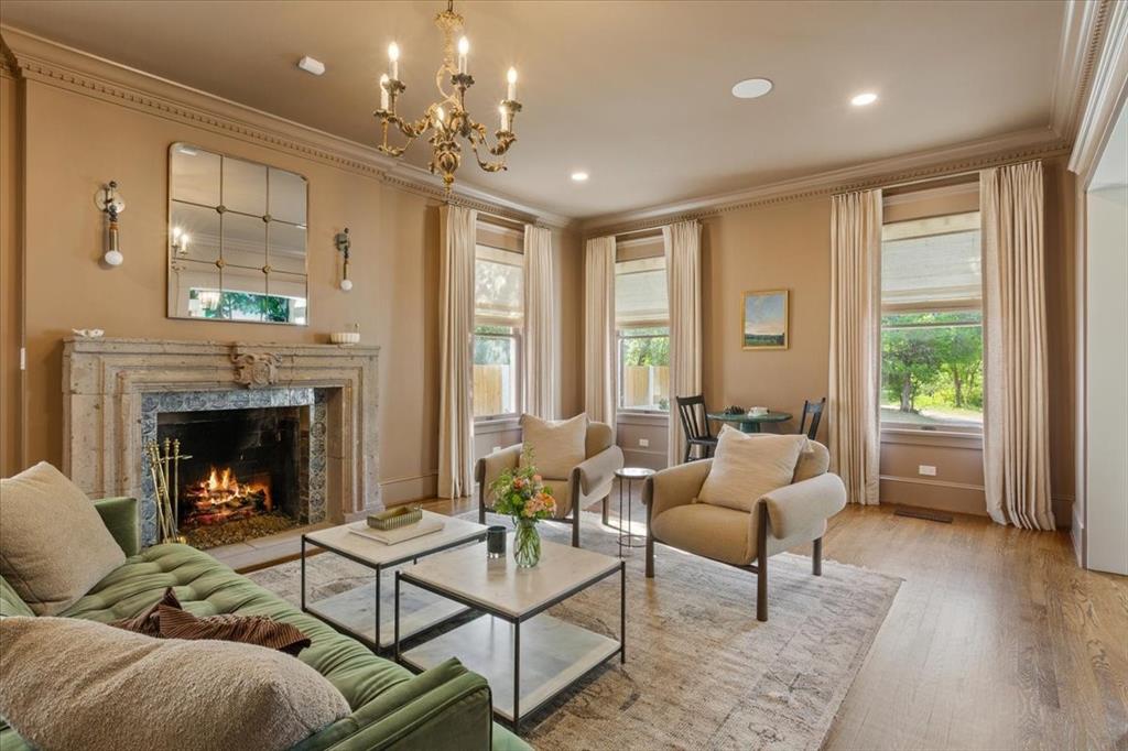 Mt Lookout - Residential