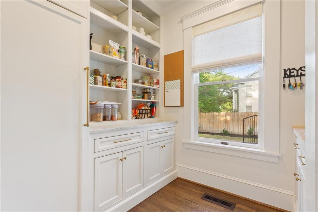 Mt Lookout - Residential