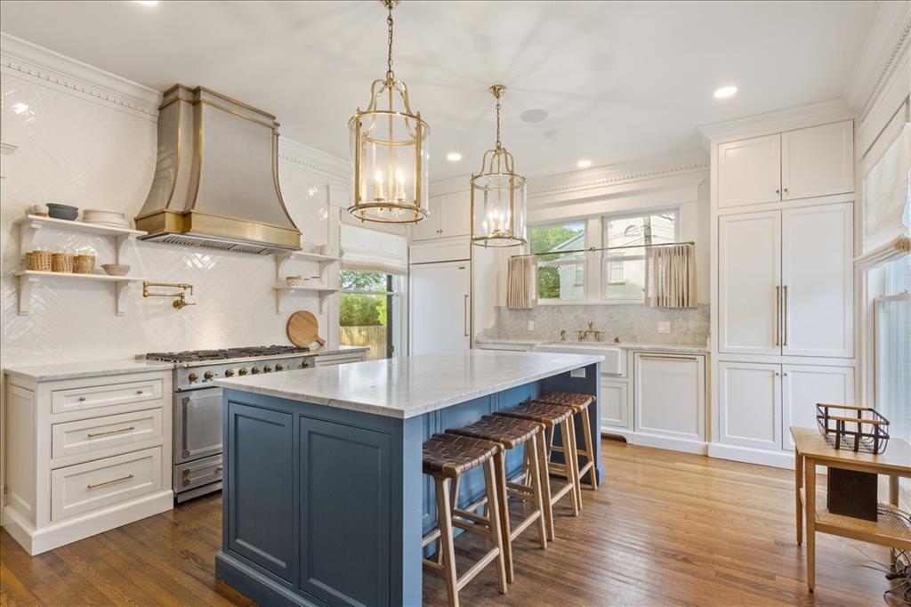 Mt Lookout - Residential