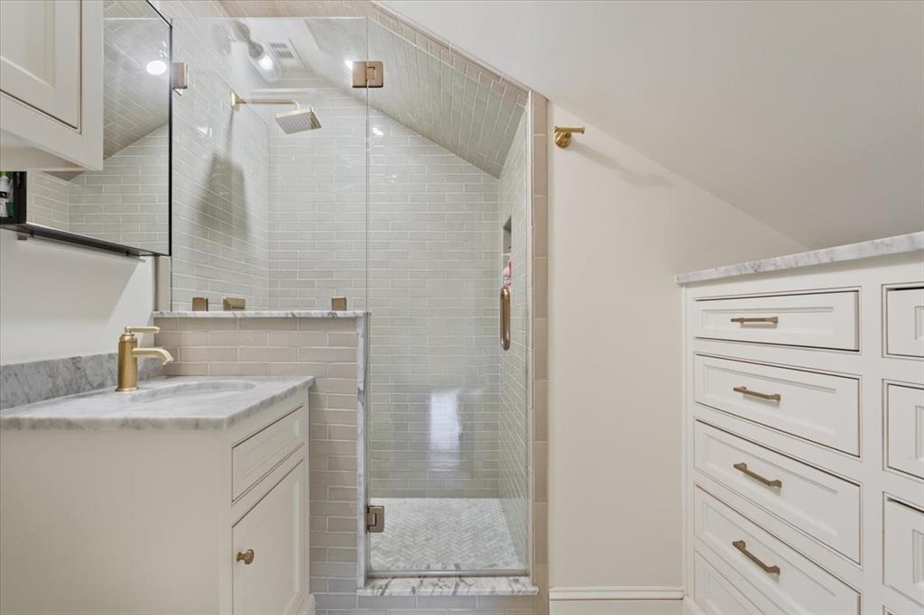 Mt Lookout - Residential