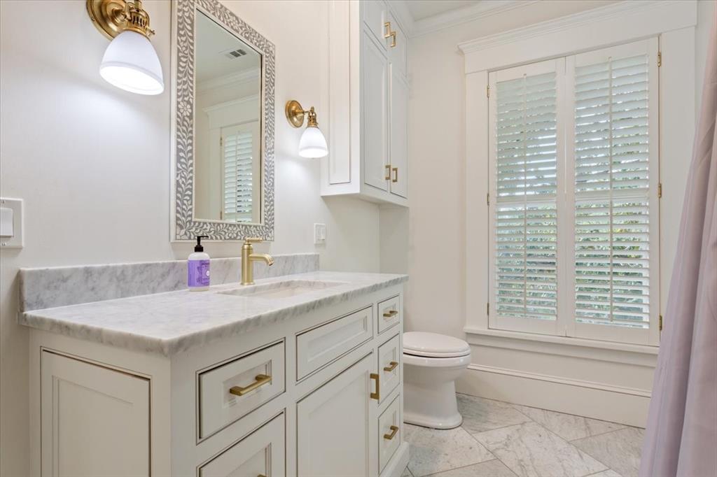 Mt Lookout - Residential