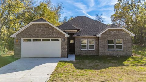 A home in Sulphur Springs