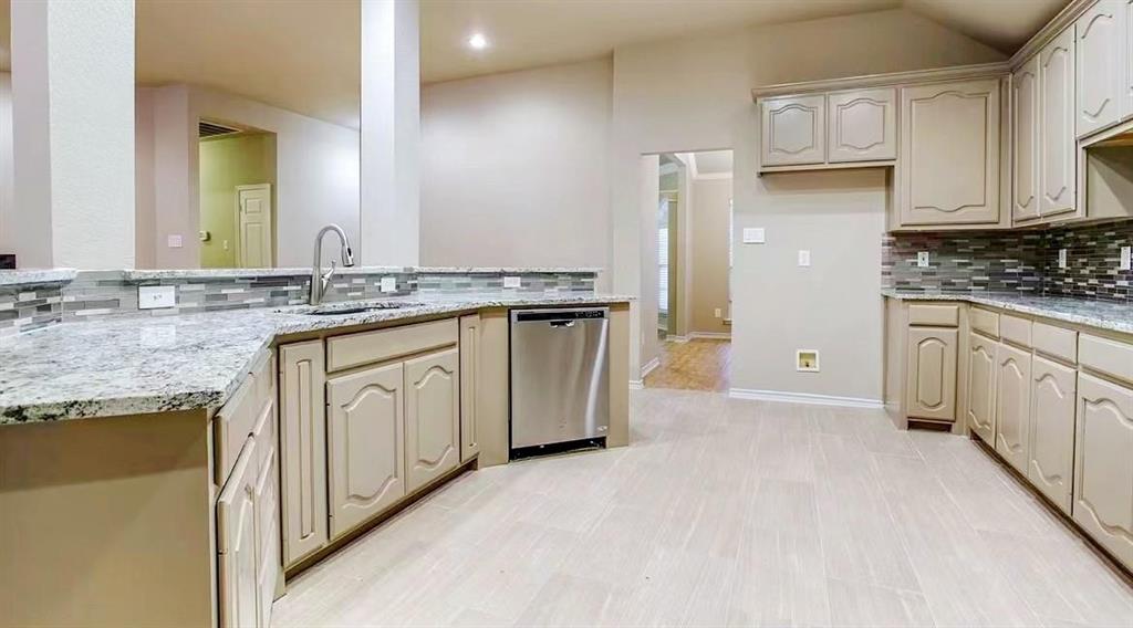 1420 Tartan Drive