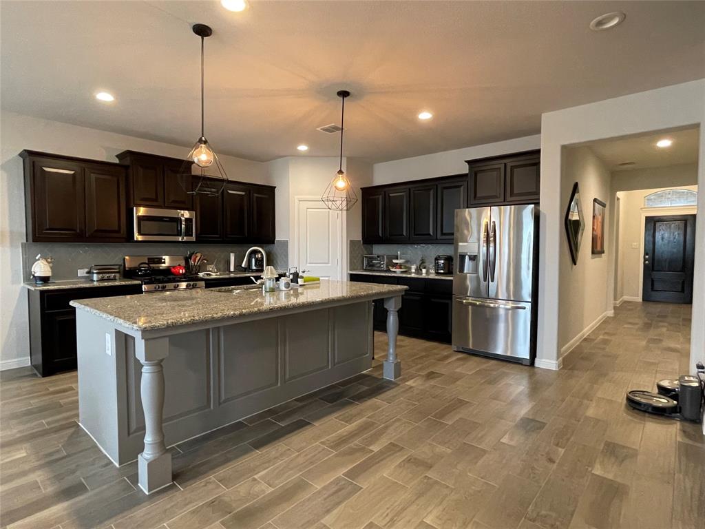 2532 Candle Lane
