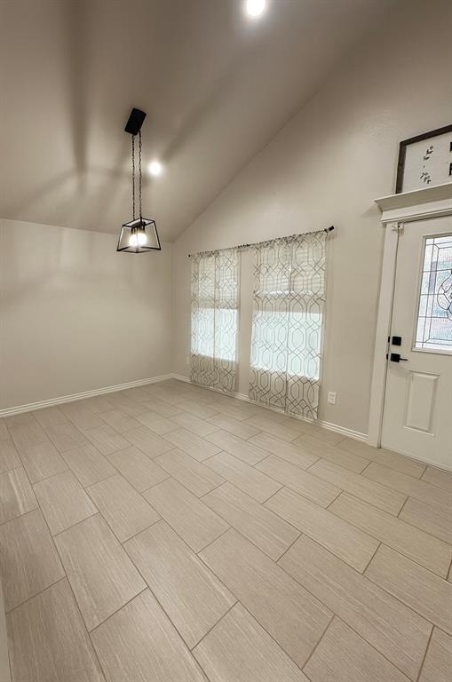 1610 Ridgeview Trail