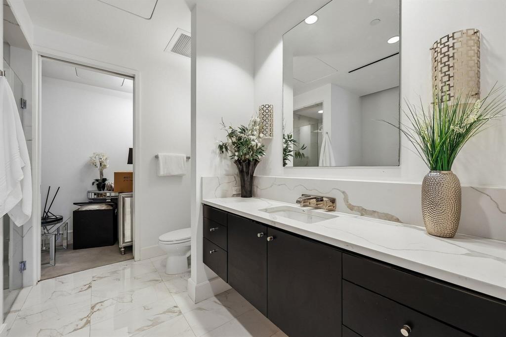 South Tower Residences - Residential