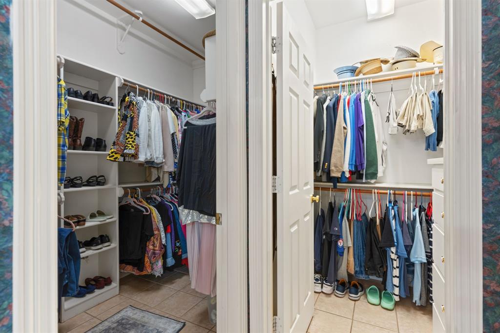 Country Club 01 - Residential