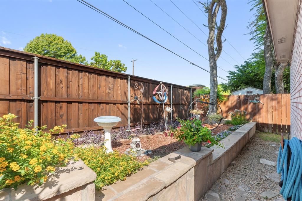 Country Club 01 - Residential