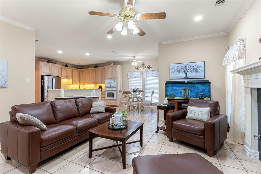 Country Club 01 - Residential