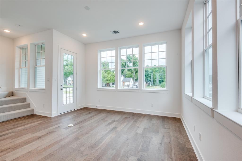 TYPO TOWNS - Residential Lease