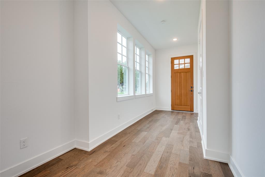 TYPO TOWNS - Residential Lease