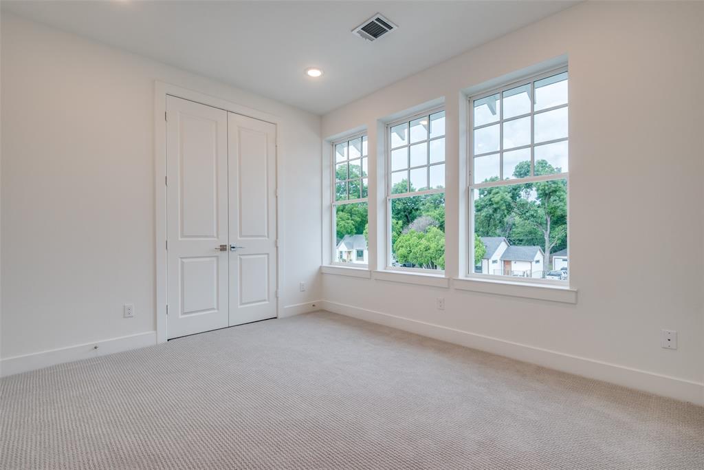 TYPO TOWNS - Residential Lease