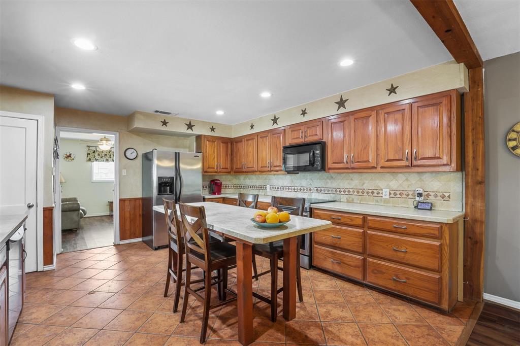 ABS A0354 JAS GRAYUM SURVEY, TRACT 32, 2.499 ACRES - Residential