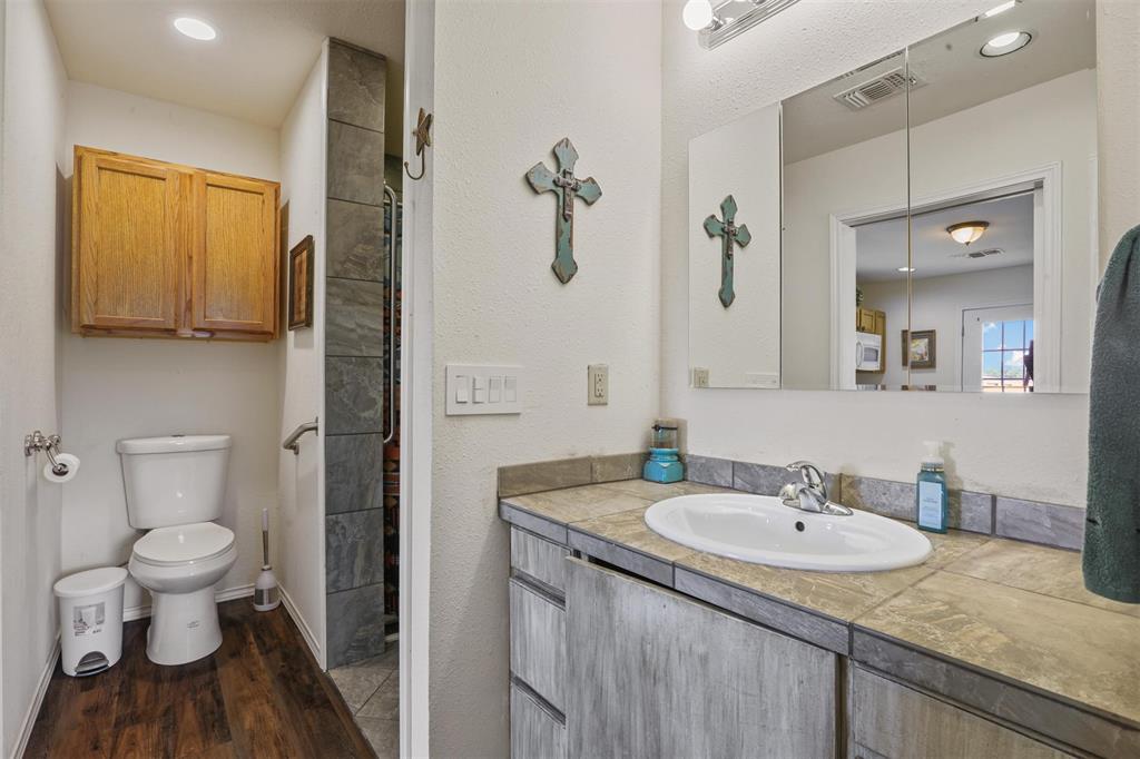 ABS A0354 JAS GRAYUM SURVEY, TRACT 32, 2.499 ACRES - Residential