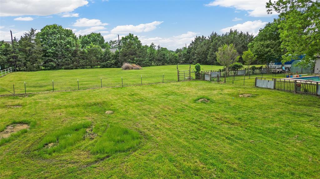 ABS A0354 JAS GRAYUM SURVEY, TRACT 32, 2.499 ACRES - Residential