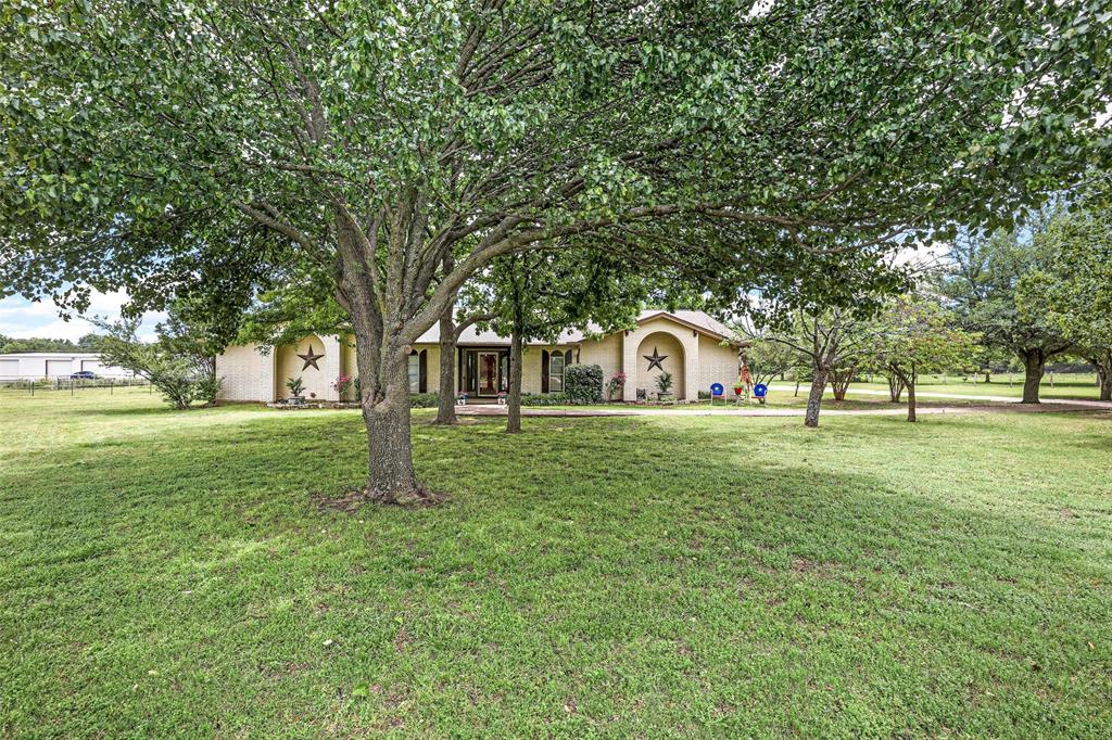 ABS A0354 JAS GRAYUM SURVEY, TRACT 32, 2.499 ACRES - Residential