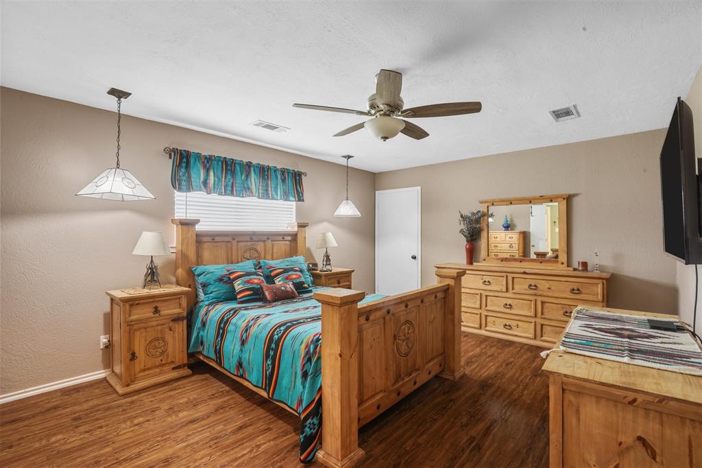 ABS A0354 JAS GRAYUM SURVEY, TRACT 32, 2.499 ACRES - Residential