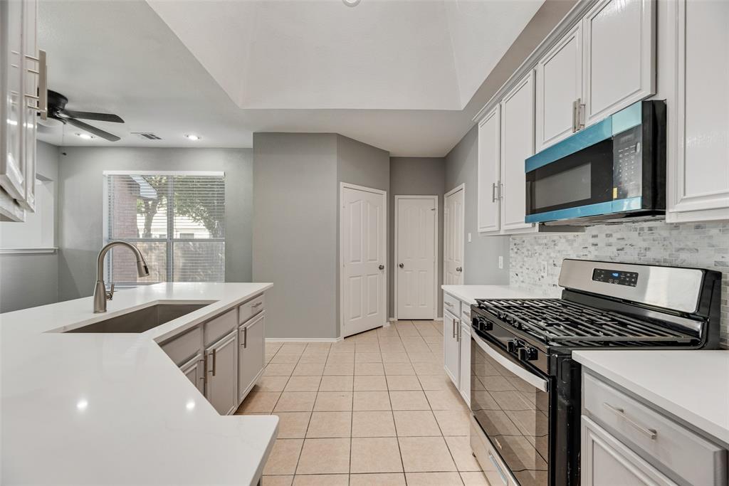 7500 Fossil Garden Drive