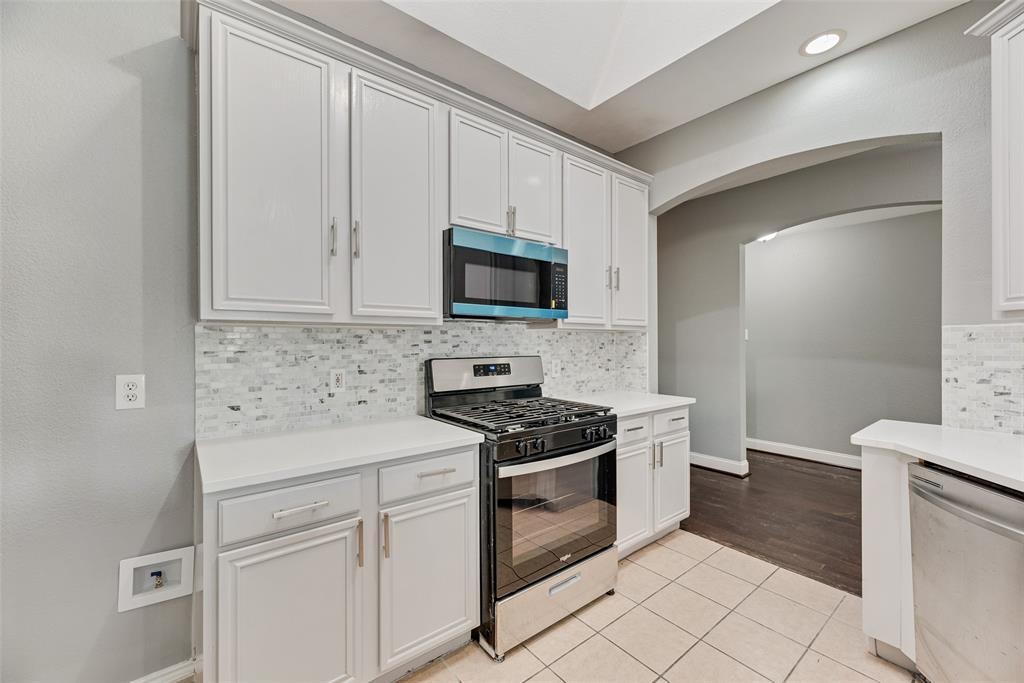 7500 Fossil Garden Drive