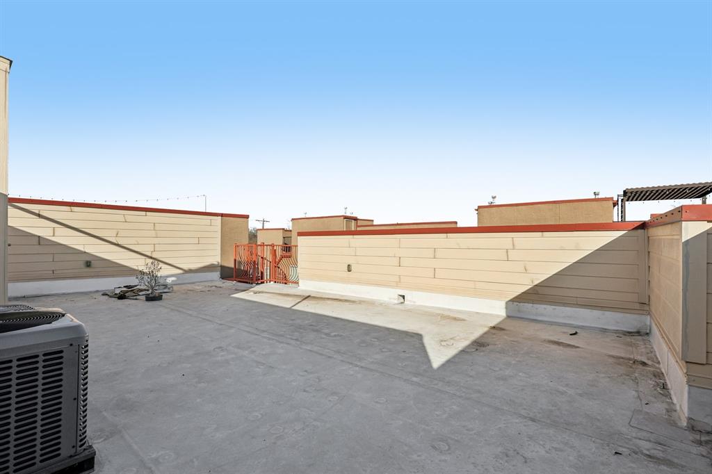 Hudson Street Twnhms South - Residential