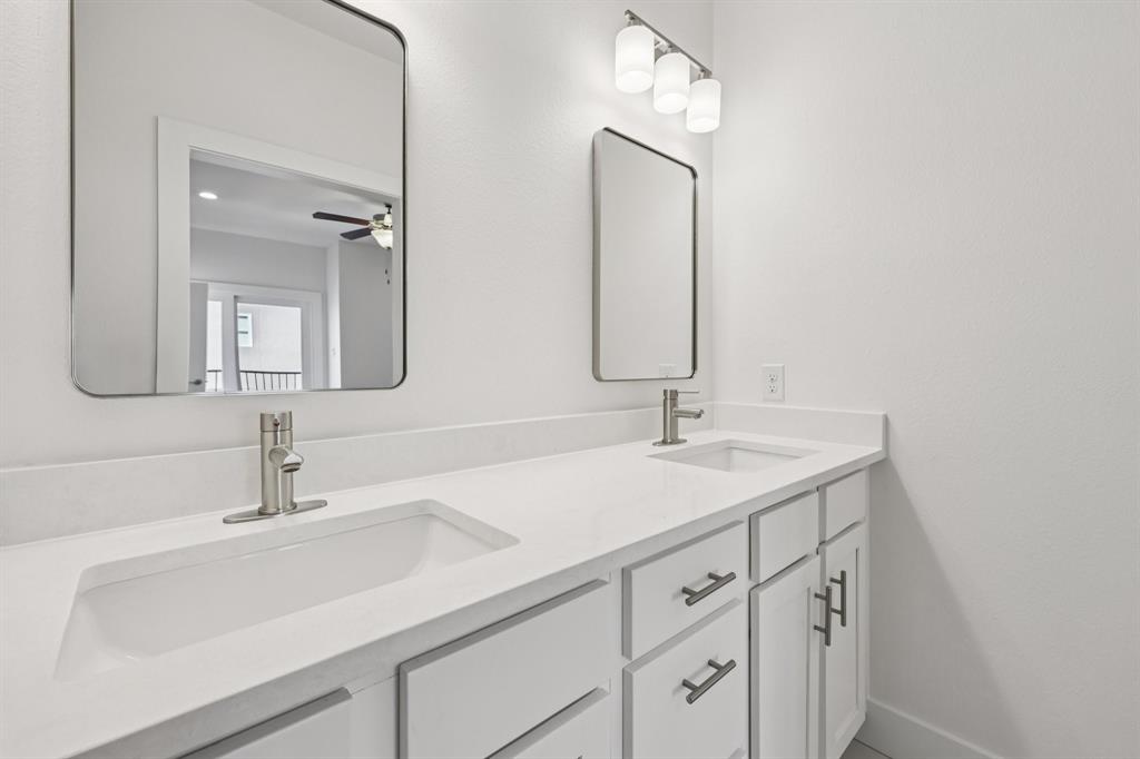 Hudson Street Twnhms South - Residential