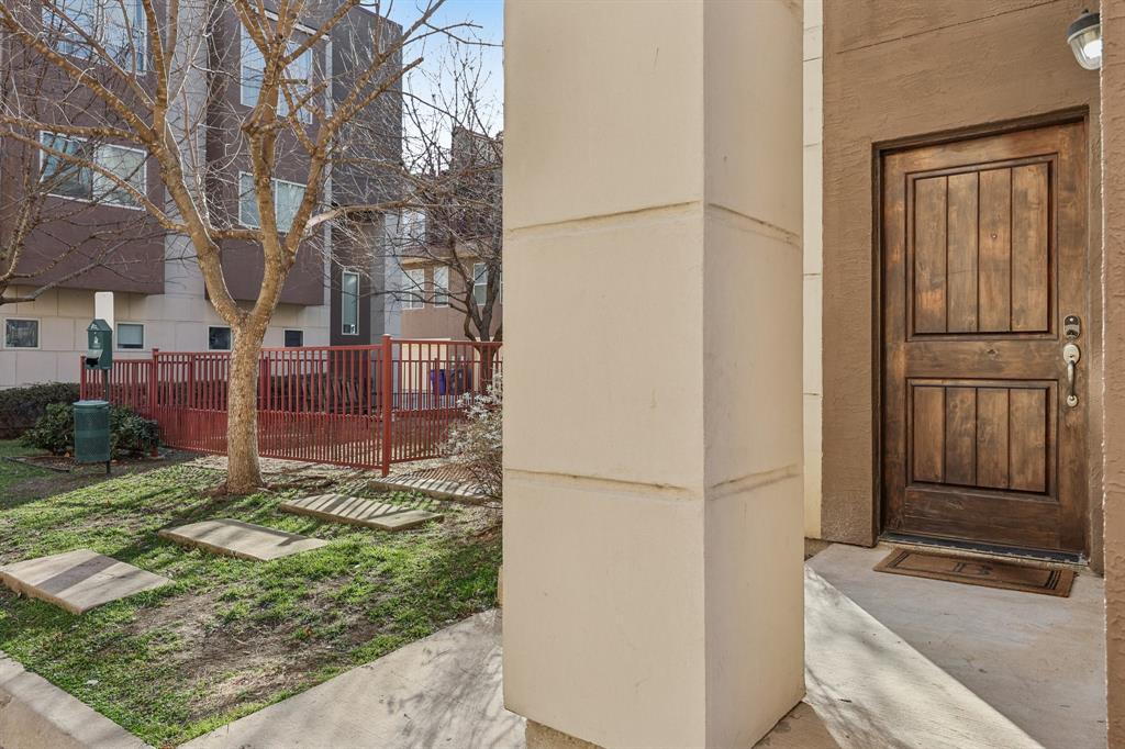 Hudson Street Twnhms South - Residential