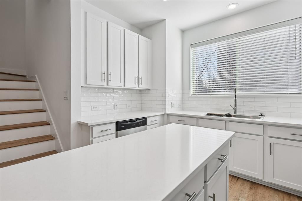 Hudson Street Twnhms South - Residential