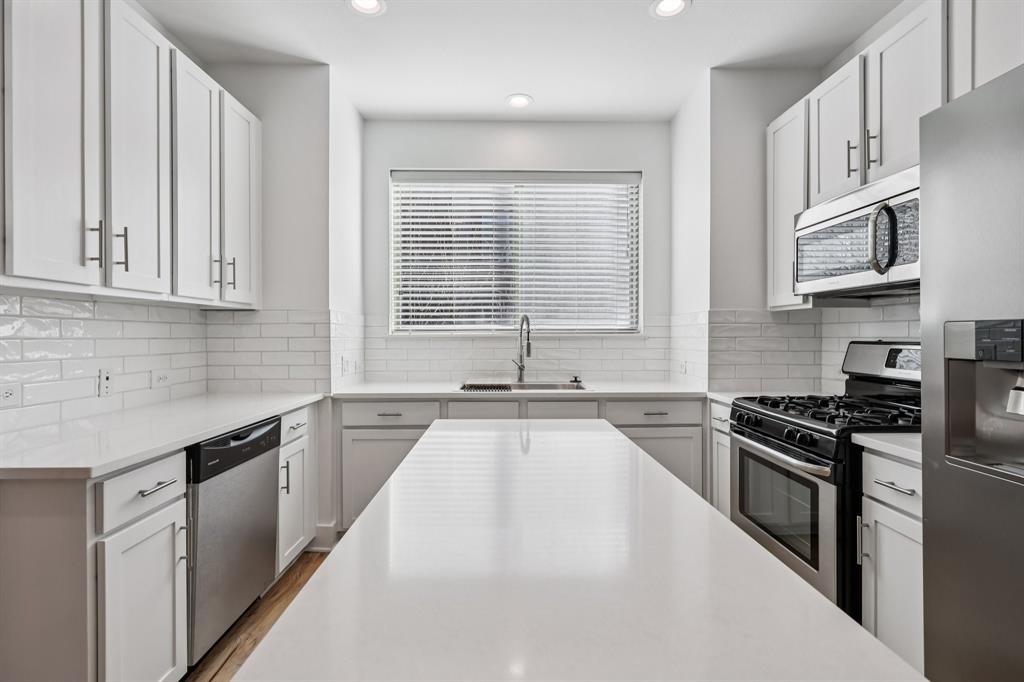 Hudson Street Twnhms South - Residential